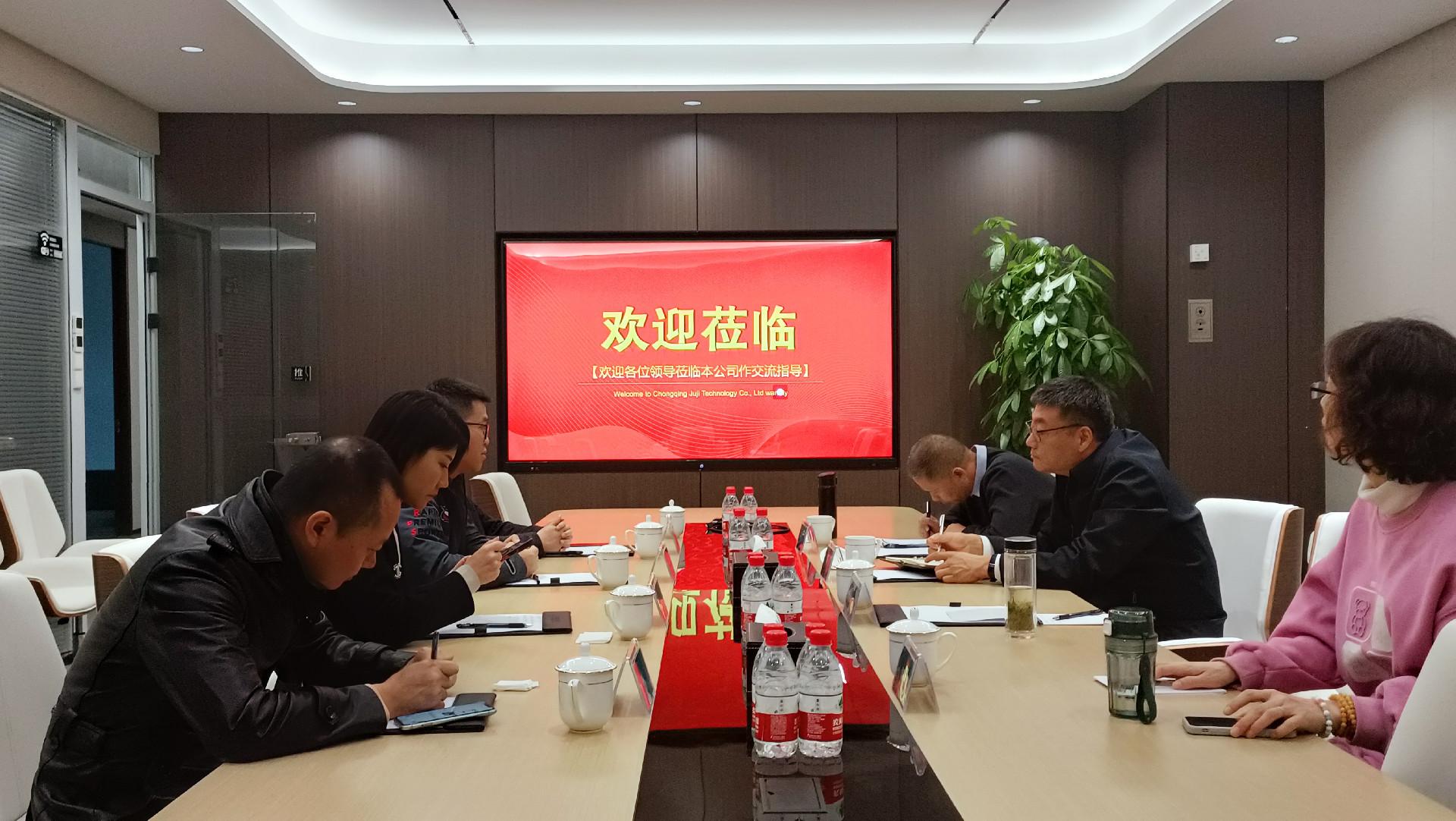 1700544398167809.jpg 1700544398167809.jpg