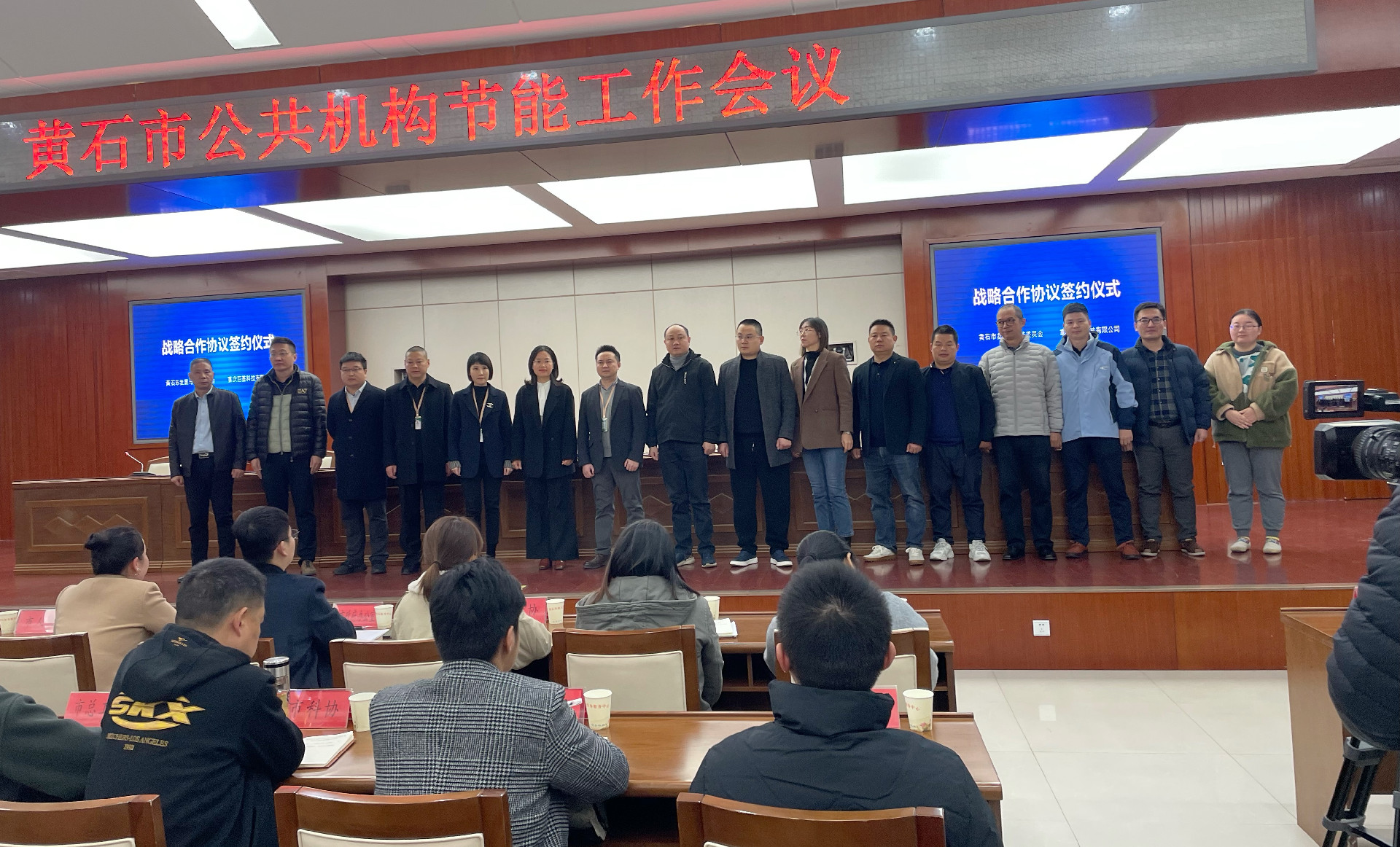 1701680750258133.jpg 1701680750258133.jpg